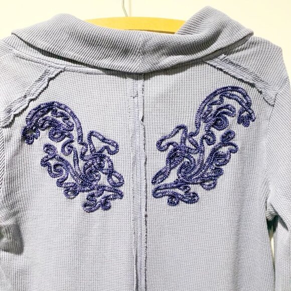 🌷Sale Soft Surroundings Angel Wings Embroidered Waffle Knit Top Size Small - Picture 11 of 16